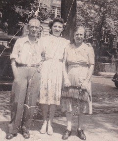 [L toR] Joseph Cohen, Pearl Cohen (their older daughter), Wife Annie (Perelman) Cohen [Date unknown]