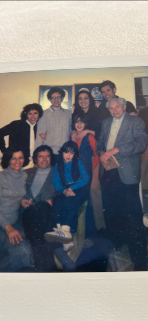 Lous Perelman and his two sons, their spouses, and some grandchildren